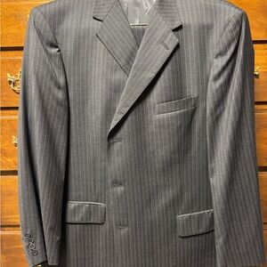 Daniel Cremieux Charcoal Pinstripe Men's Suit